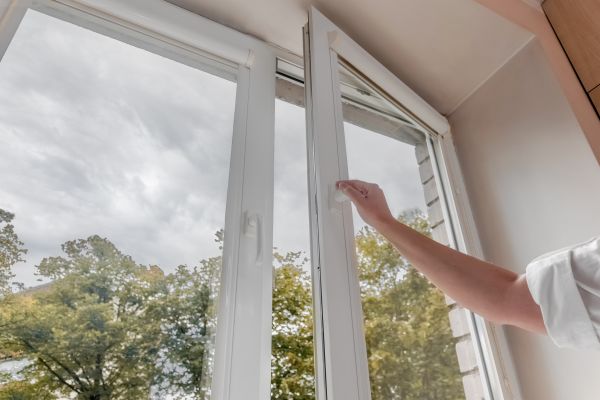 Vinyl Window Repair Service