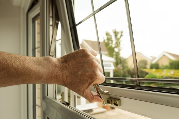 Window Hinge Repair Service